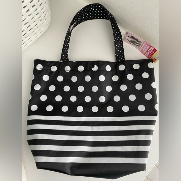 NWT NWOT Cute Print Fabric Lunch Totes - Picture 3 of 6